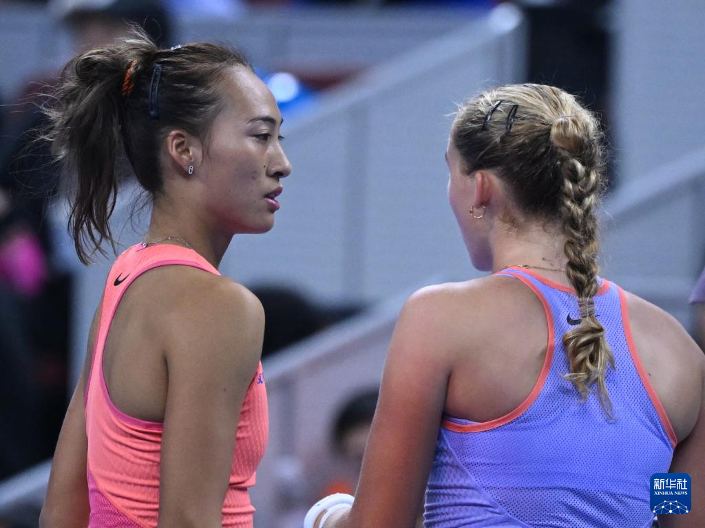 崭露头角 崭露头角