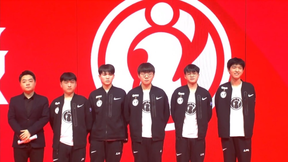 义背道而驰 义背道而驰