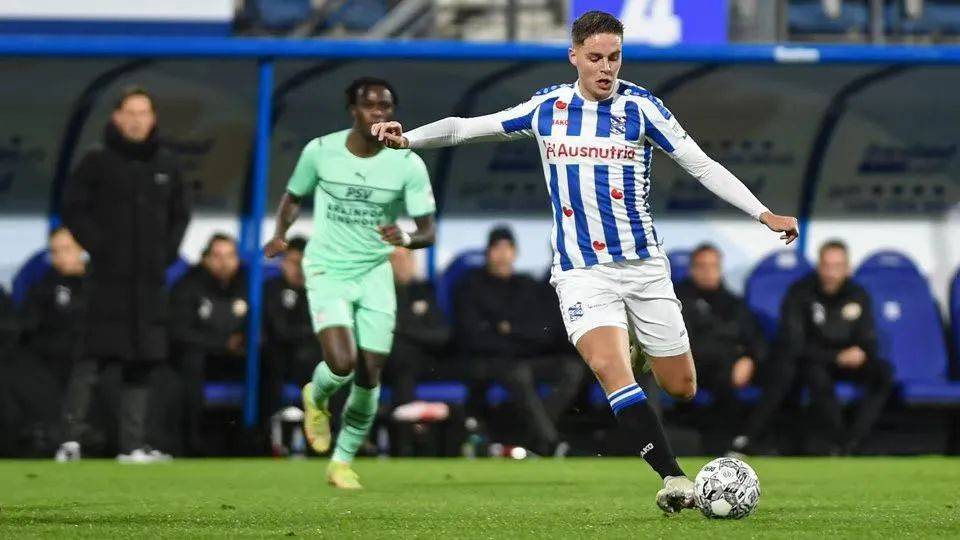 场上冲突 场上冲突