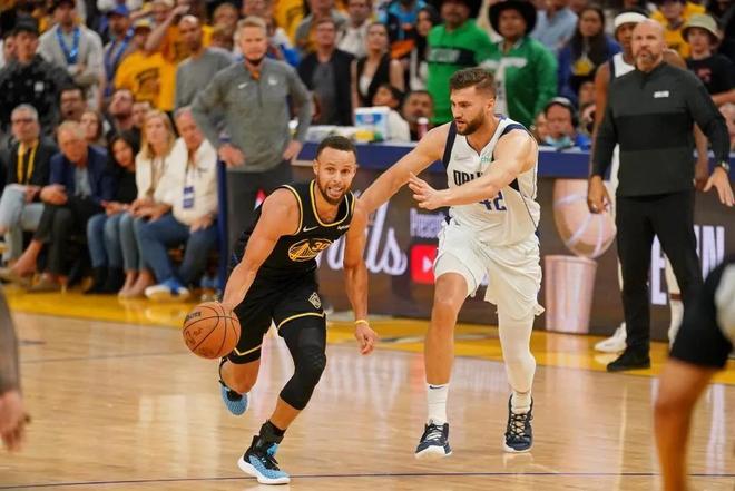 亚马尔的闪 亚马尔的闪